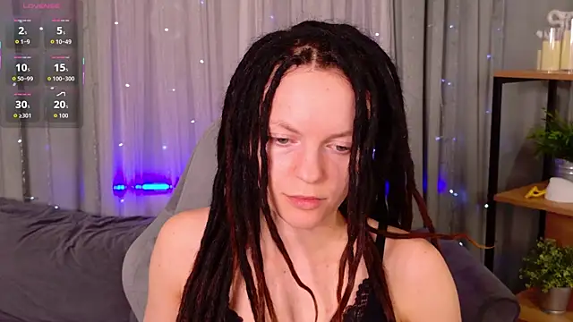 Snapshot of CoreyJane chatting on 06/26/26, 05:01 CoreyJane online show from 06/26/26, 05:01