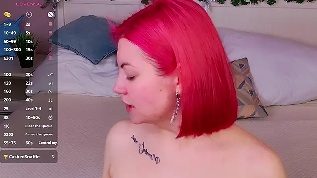 Snapshot of Lisa_Adam chatting on 12/23/24, 04:12 Lisa Adam online show from 12/23/24, 04:12