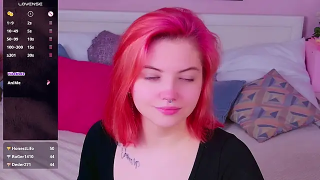 Snapshot of Lisa_Adam chatting on 01/17/25, 10:11 Lisa Adam online show from 01/17/25, 10:11