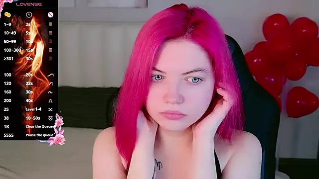 Snapshot of Lisa_Adam chatting on 02/11/25, 04:11 Lisa Adam online show from 02/11/25, 04:11