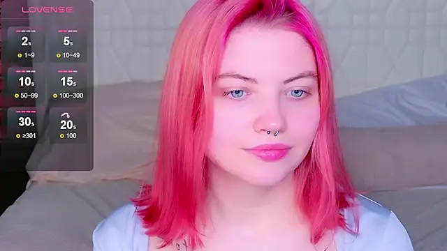 Snapshot of Lisa_Adam chatting on 02/25/25, 10:15 Lisa Adam online show from 02/25/25, 10:15