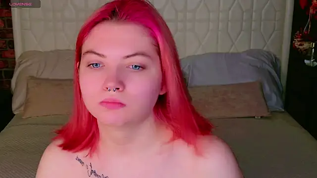 Snapshot of Lisa_Adam chatting on 03/01/25, 04:04 Lisa Adam online show from 03/01/25, 04:04