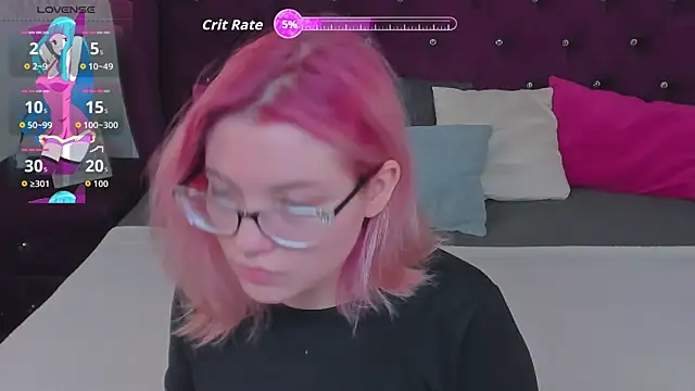 Snapshot of Lisa_Adam chatting on 10/03/25, 06:05 Lisa Adam online show from 10/03/25, 06:05