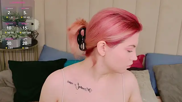 Snapshot of Lisa_Adam chatting on 11/21/25, 05:11 Lisa Adam online show from 11/21/25, 05:11