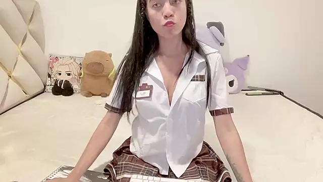 Snapshot of Oxxme__ chatting on 10/27/25, 12:47 Oxxme online show from 10/27/25, 12:47