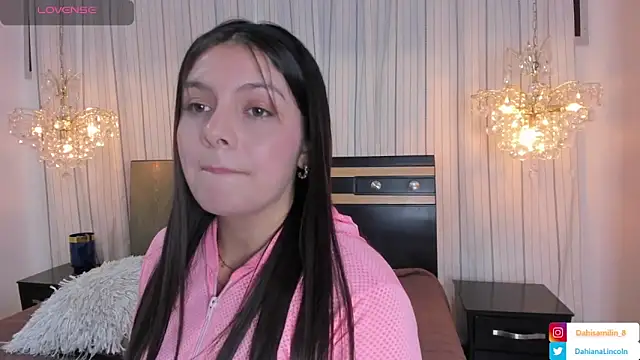 Snapshot of DahianaLincoln chatting on 01/22/25, 01:53 DahianaLincoln online show from 01/22/25, 01:53