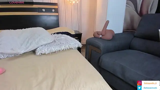 Snapshot of DahianaLincoln chatting on 02/01/25, 07:02 DahianaLincoln online show from 02/01/25, 07:02