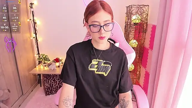 Snapshot of violet_ch chatting on 02/20/25, 05:29 violet ch online show from 02/20/25, 05:29