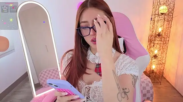 Snapshot of violet_ch chatting on 01/12/26, 05:51 violet ch online show from 01/12/26, 05:51