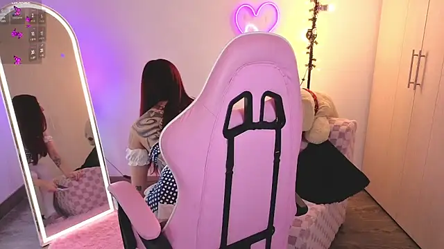 Snapshot of violet_ch chatting on 02/10/26, 06:01 violet ch online show from 02/10/26, 06:01