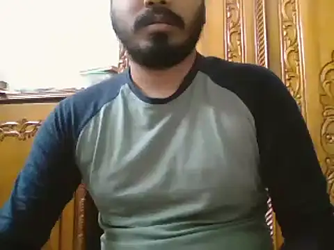 Snapshot of desiboyasif chatting on 12/28/24, 03:48 desiboyasif online show from 12/28/24, 03:48