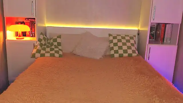 Leaaaaaaaaa online show from 02/03/25, 05:35