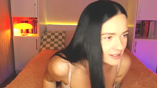 Leaaaaaaaaa online show from 02/20/25, 06:24