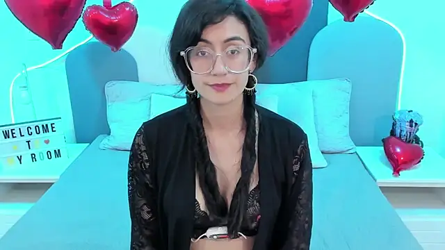 SophieGomez22 online show from 02/13/25, 05:33