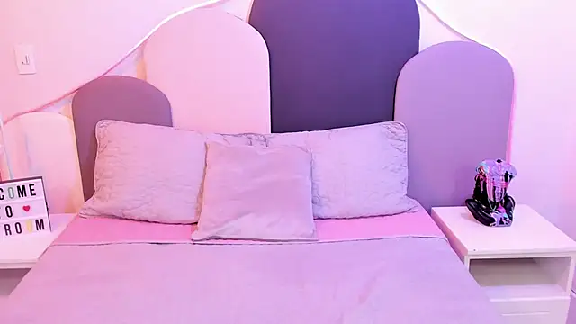 SophieGomez22 online show from 02/20/25, 05:18