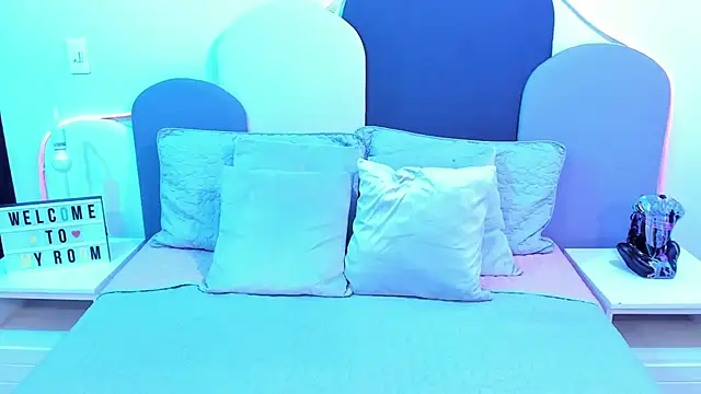 SophieGomez22 online show from 03/14/25, 11:45