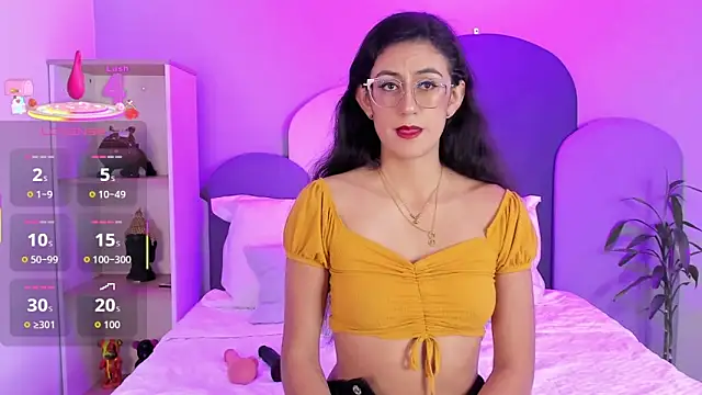 SophieGomez22 online show from 12/18/25, 11:27