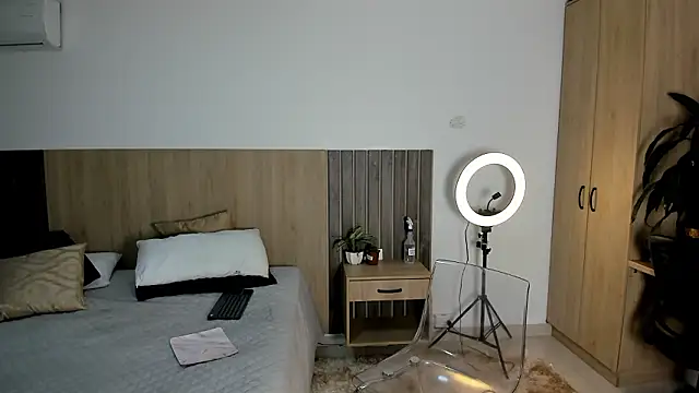 rebeca cortez  online show from 01/31/26, 07:34