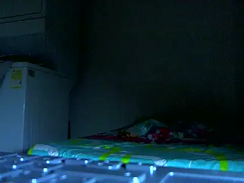 Ian zaenzz online show from 10/20/25, 07:36