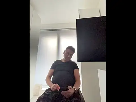 Robin007 online show from 03/05/26, 05:20