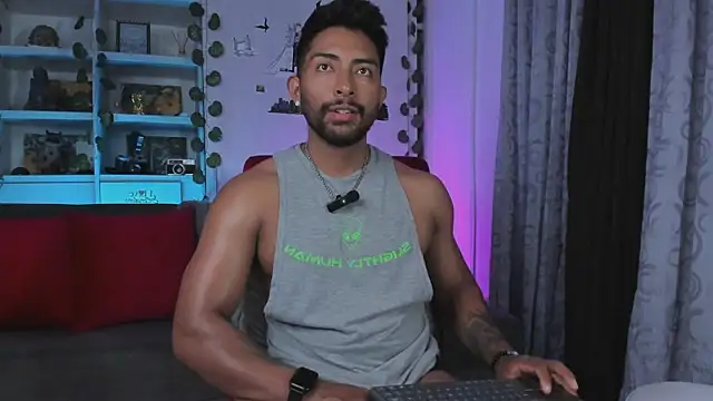 Couple muscle1 online show from 01/10/26, 08:43