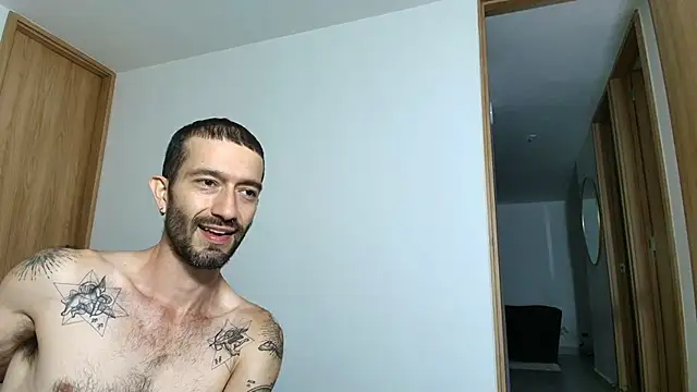 Snapshot of ALEJANDRO_BIGCOCK chatting on 06/06/26, 03:22 ALEJANDRO BIGCOCK online show from 06/06/26, 03:22