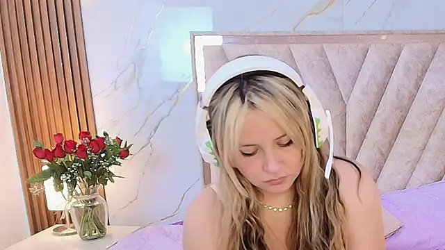 Annie mone online show from 01/13/26, 09:09