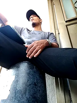 bonehur online show from 10/23/25, 09:02