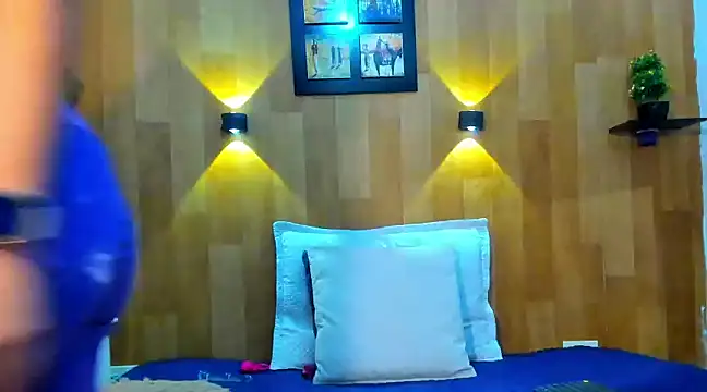 marianaa90 online show from 02/06/25, 07:18