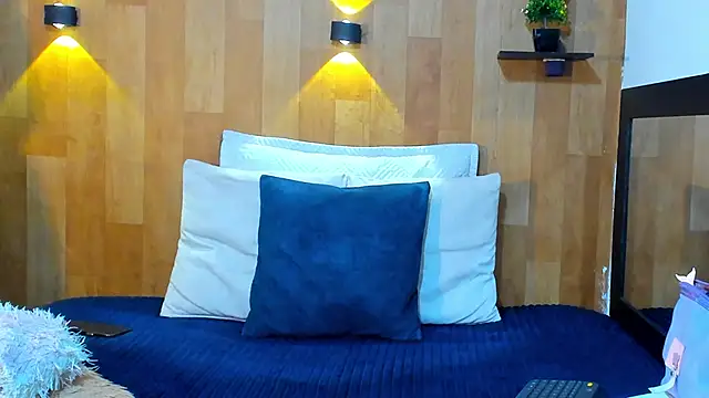 marianaa90 online show from 09/26/25, 07:07