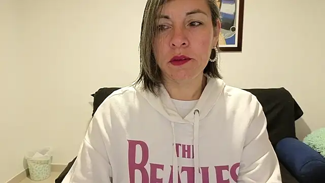 Lady breaks hearts online show from 01/17/26, 10:20