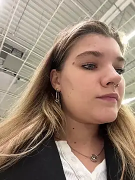 Holy Tereza online show from 03/19/25, 03:19