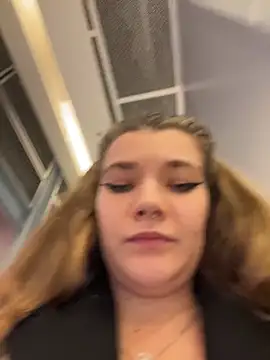 Holy Tereza online show from 12/20/25, 03:41