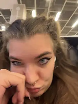 Holy Tereza online show from 04/25/26, 03:53