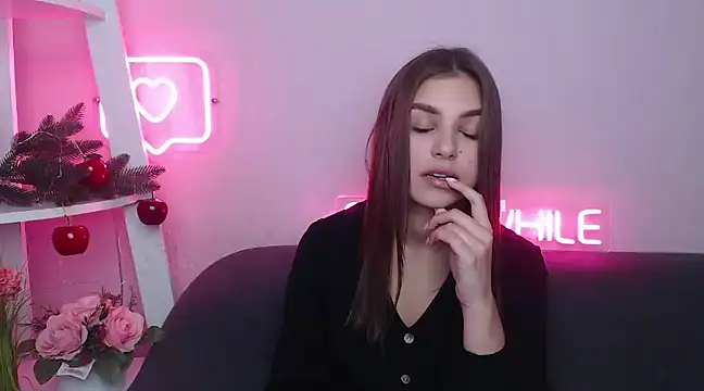 Snapshot of MilanaAngelAs chatting on 01/05/25, 05:41 MilanaAngelAs online show from 01/05/25, 05:41