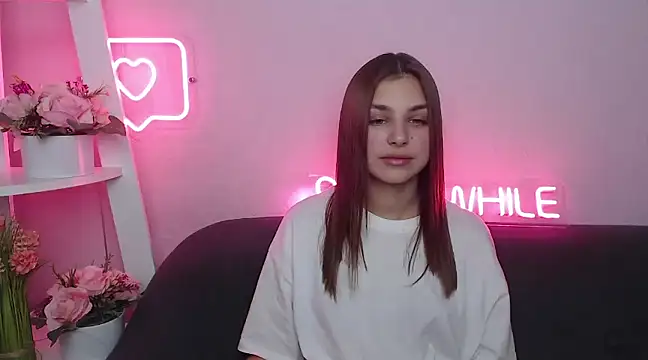 Snapshot of MilanaAngelAs chatting on 01/11/25, 05:41 MilanaAngelAs online show from 01/11/25, 05:41
