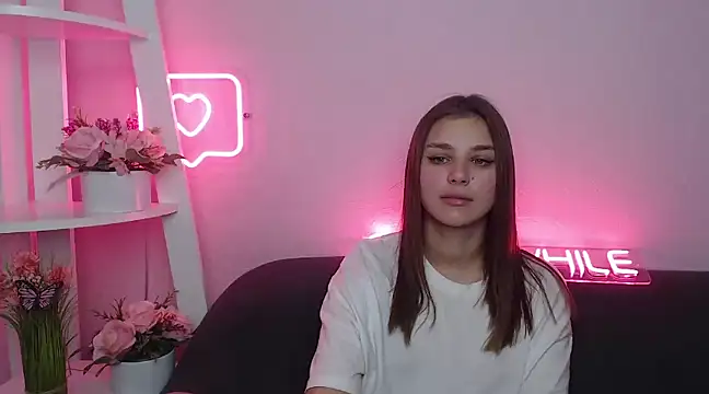 Snapshot of MilanaAngelAs chatting on 01/19/25, 11:12 MilanaAngelAs online show from 01/19/25, 11:12