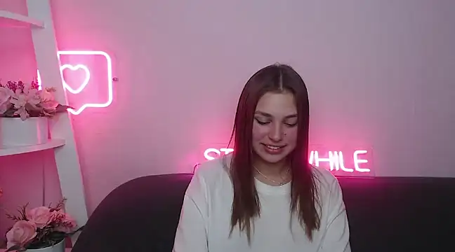 Snapshot of MilanaAngelAs chatting on 01/25/25, 05:51 MilanaAngelAs online show from 01/25/25, 05:51