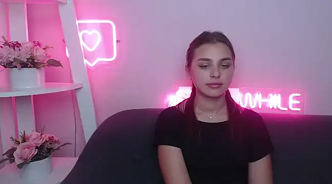 Snapshot of MilanaAngelAs chatting on 02/01/25, 05:47 MilanaAngelAs online show from 02/01/25, 05:47