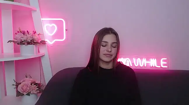 Snapshot of MilanaAngelAs chatting on 02/22/25, 03:03 MilanaAngelAs online show from 02/22/25, 03:03