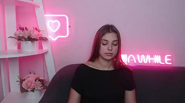 Snapshot of MilanaAngelAs chatting on 02/23/25, 11:44 MilanaAngelAs online show from 02/23/25, 11:44