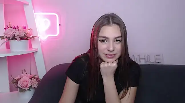 Snapshot of MilanaAngelAs chatting on 03/02/25, 05:44 MilanaAngelAs online show from 03/02/25, 05:44