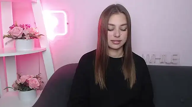 Snapshot of MilanaAngelAs chatting on 03/15/25, 02:12 MilanaAngelAs online show from 03/15/25, 02:12