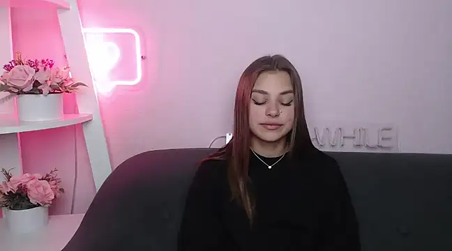 Snapshot of MilanaAngelAs chatting on 03/16/25, 01:38 MilanaAngelAs online show from 03/16/25, 01:38