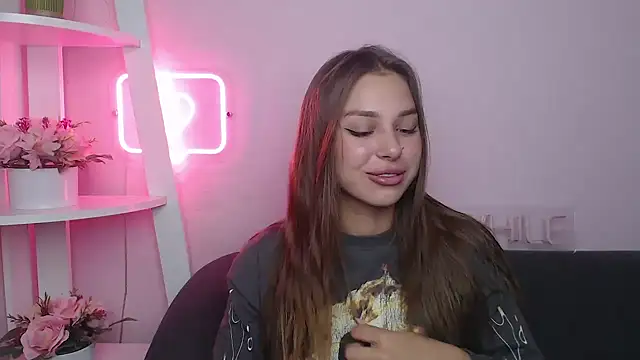 Snapshot of MilanaAngelAs chatting on 09/09/25, 07:35 MilanaAngelAs online show from 09/09/25, 07:35