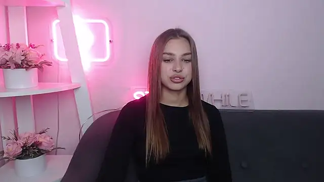 Snapshot of MilanaAngelAs chatting on 10/03/25, 04:42 MilanaAngelAs online show from 10/03/25, 04:42