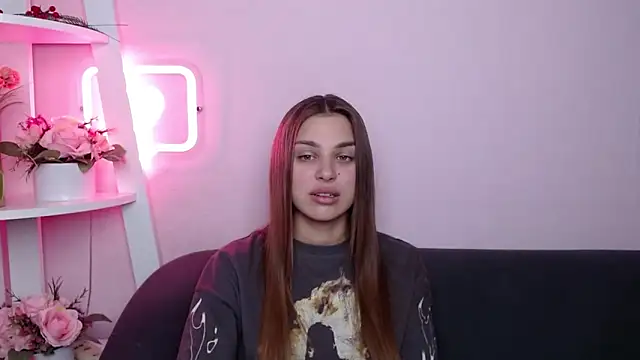 MilanaAngelAs online show from 04/21/26, 07:39