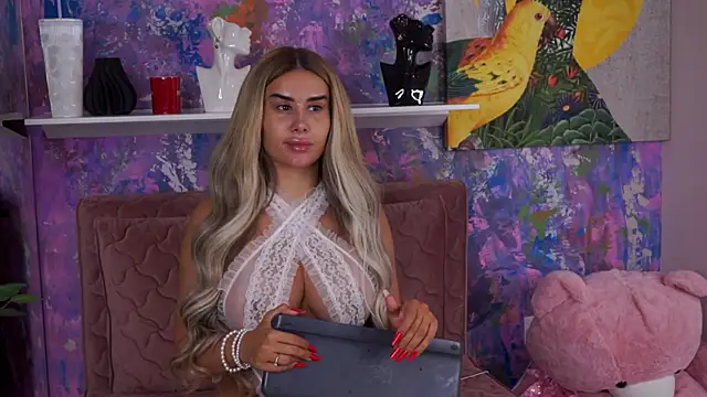 EvaZane online show from 09/18/25, 05:26