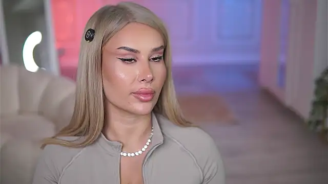 EvaZane online show from 02/02/26, 08:40