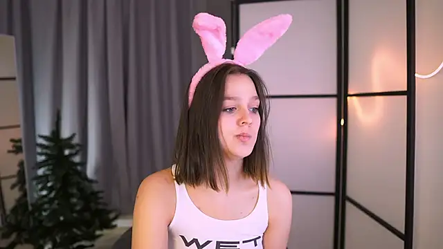 Addelin Moon online show from 12/02/24, 03:36